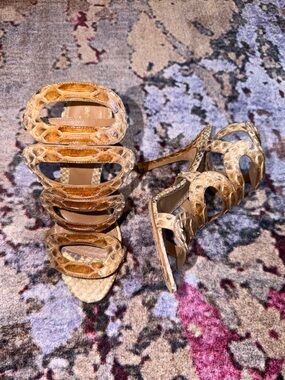 Sergio Rossi Snakeskin Animal Print Gladiator vintage python size 8